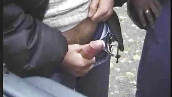 勇敢的伪装者的阴户被面试官的鸡巴刺穿