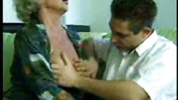 男人用皮带打青少年，并与她肛交
