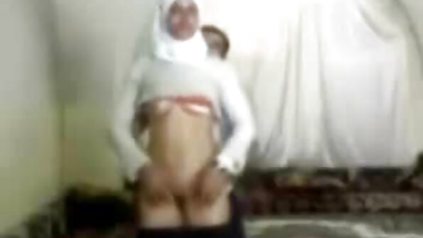 拉蒂娜承认她对红发女同性恋有迷恋